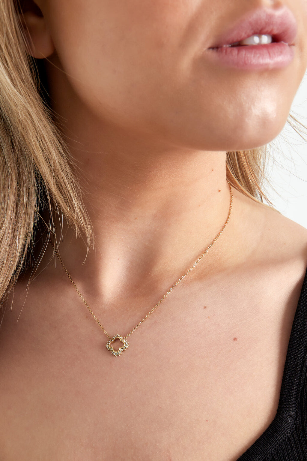 diamond clover necklace