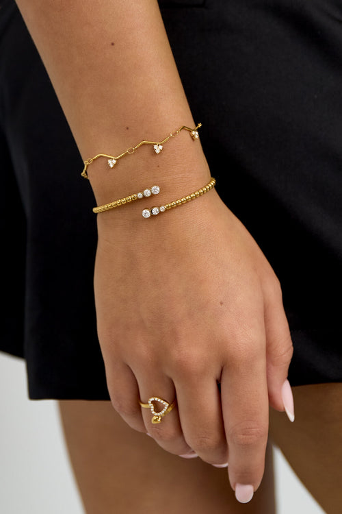 Bracelet with zigzag pattern and stones